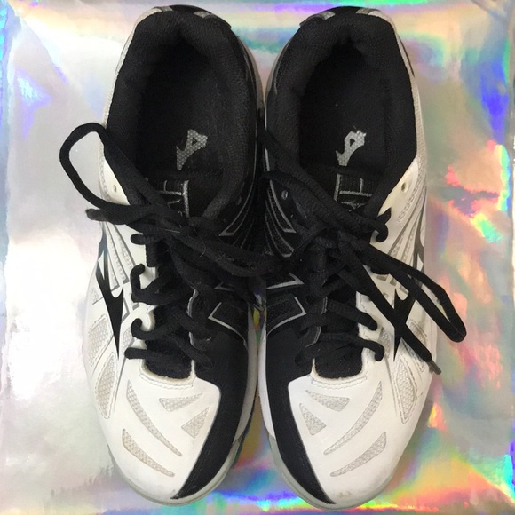 MIZUNO Wave Hurricane 3 Volleyball Shoes - Picture 5 of 8